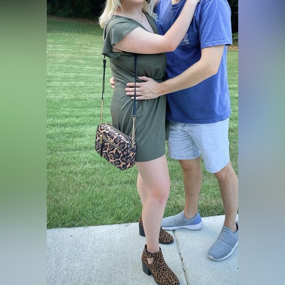 FREE w/ bundle! Mix No. 6 Lopen Tan Black Leopard Textured Cutout Boots - Picture 2 of 6